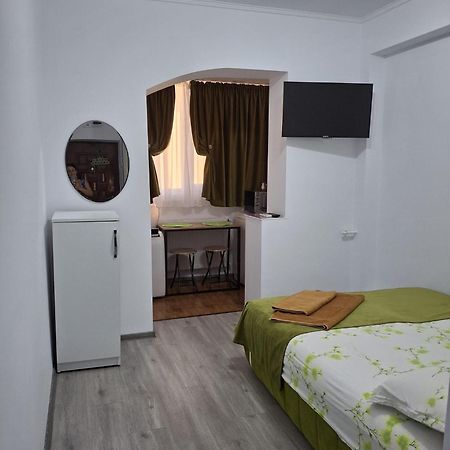 Anna Home Ramnicu Valcea Ngoại thất bức ảnh