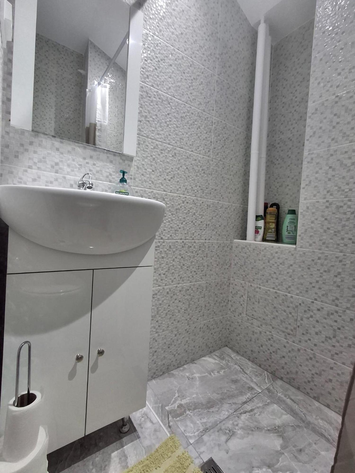 Anna Home Ramnicu Valcea Ngoại thất bức ảnh