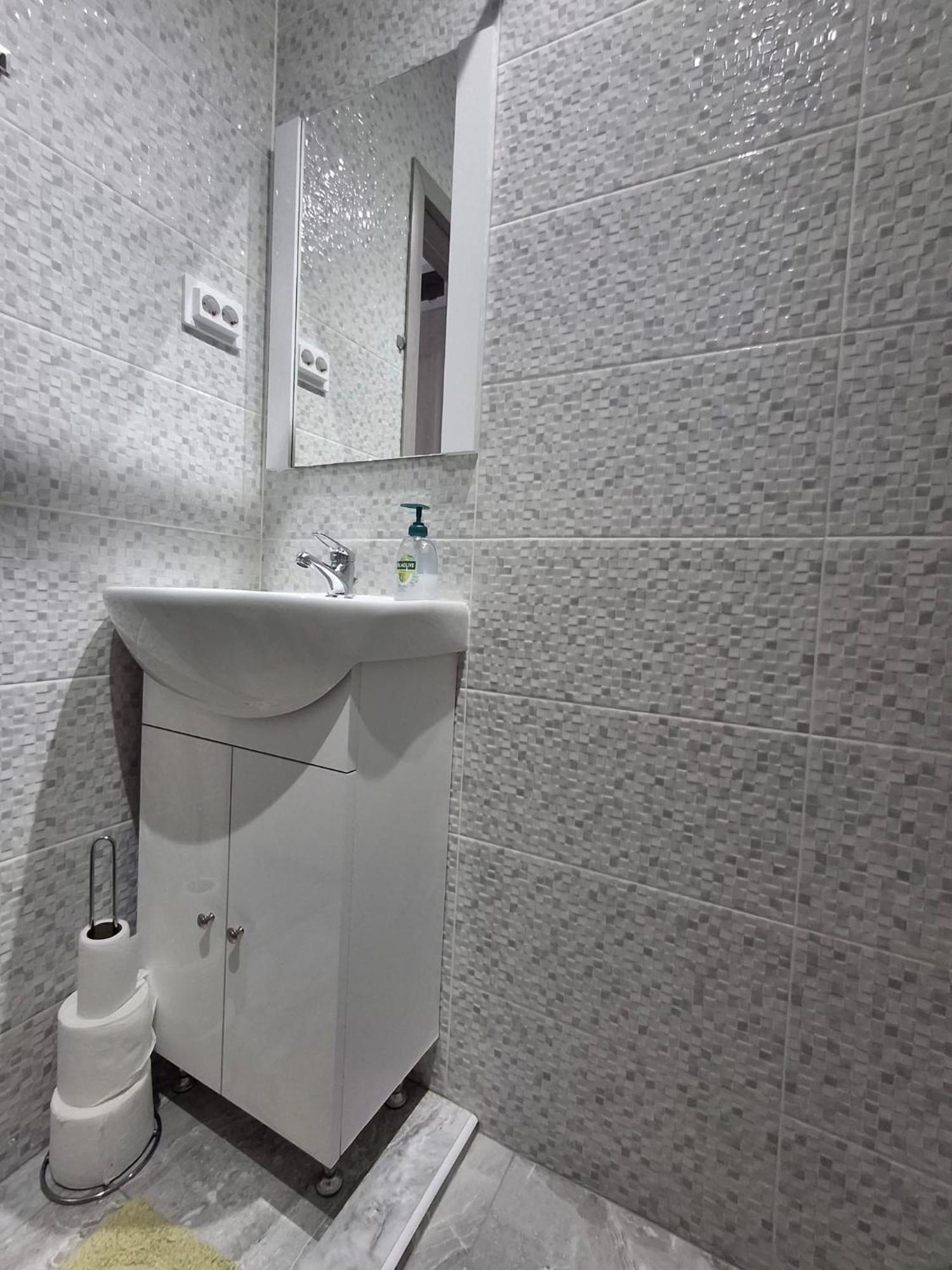Anna Home Ramnicu Valcea Ngoại thất bức ảnh
