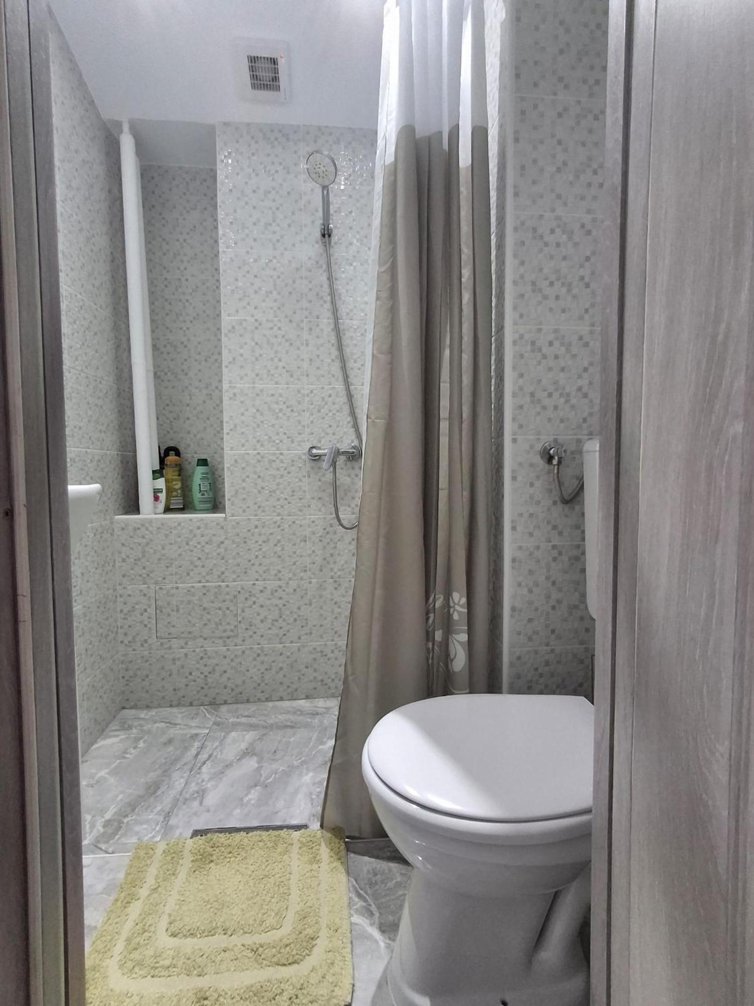 Anna Home Ramnicu Valcea Ngoại thất bức ảnh
